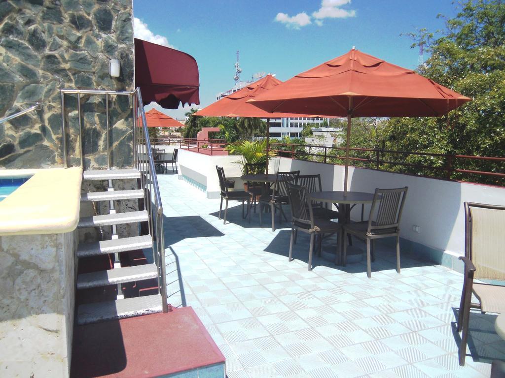 Hotel Discovery Santo Domingo Exterior photo